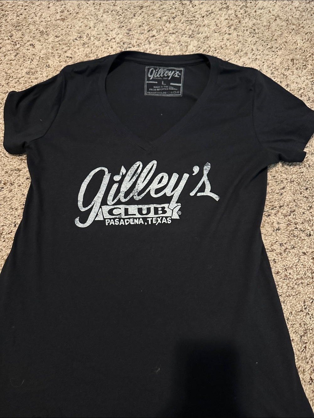 Gilleys Club Women's Black V-Neck T-Shirt size large